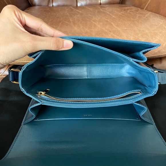 *SOLD* Celine Triomphe Shoulder Bag Smooth Calfskin Medium - Picture 13 of 16